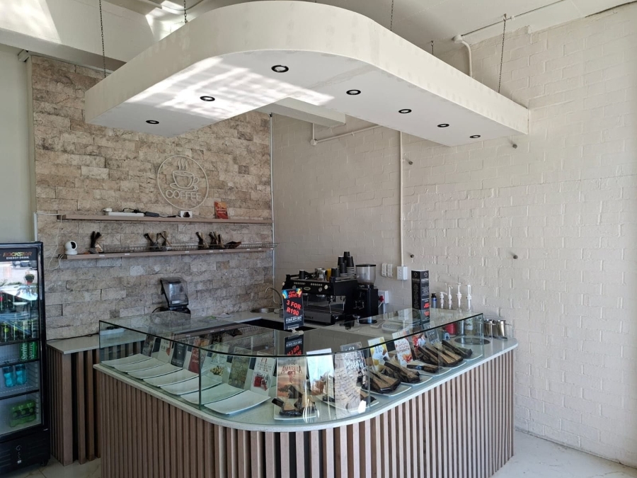 To Let Commercial Property for Rent in Somerset West Western Cape